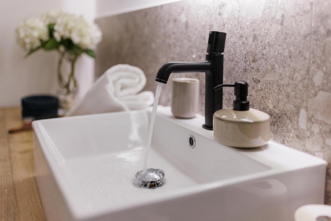 Vila Robida & Spa Črni Kal 외부 사진