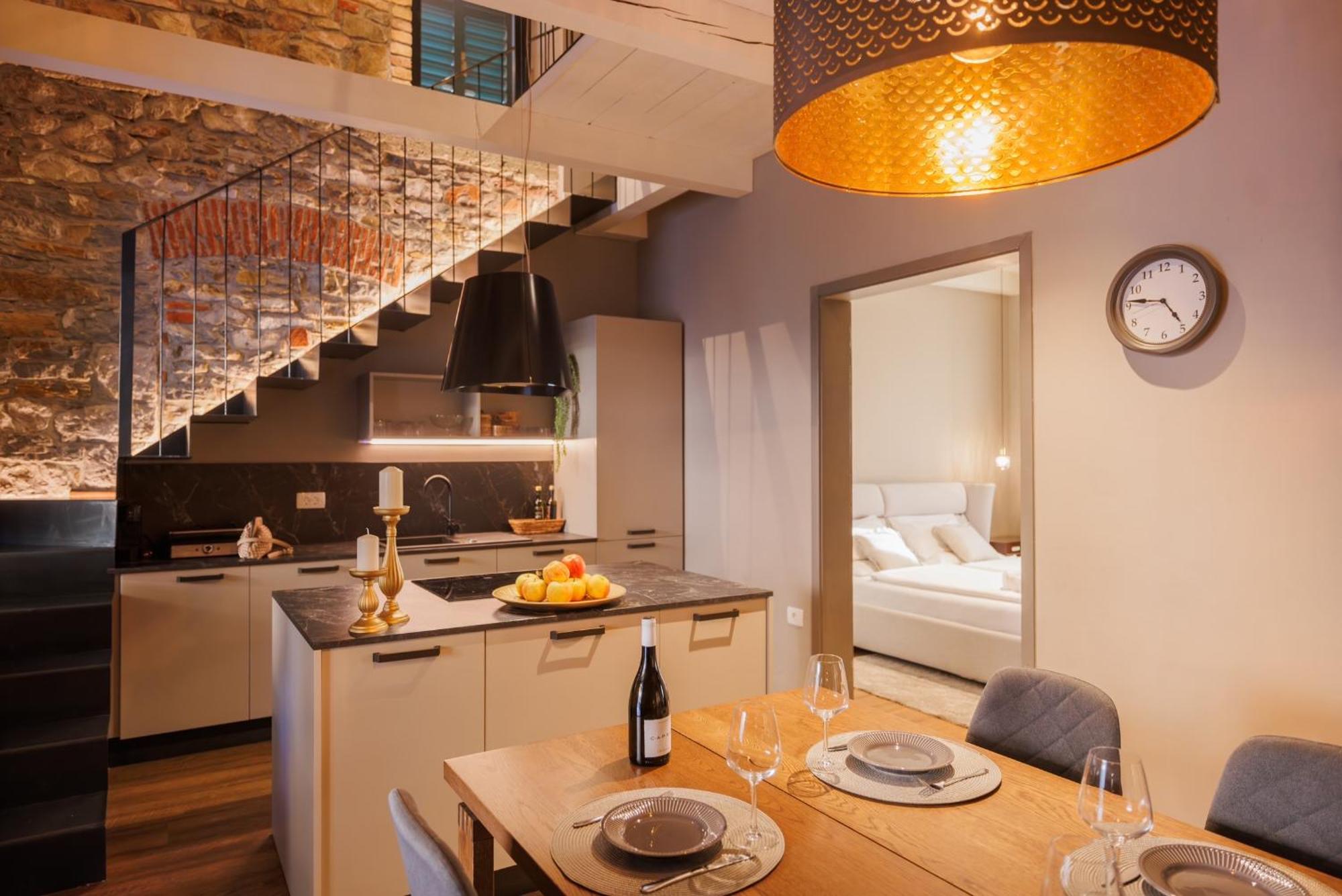 Vila Robida & Spa Črni Kal 외부 사진